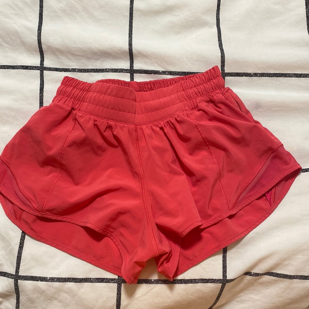 pink hotty hot 2.5” shorts size 4